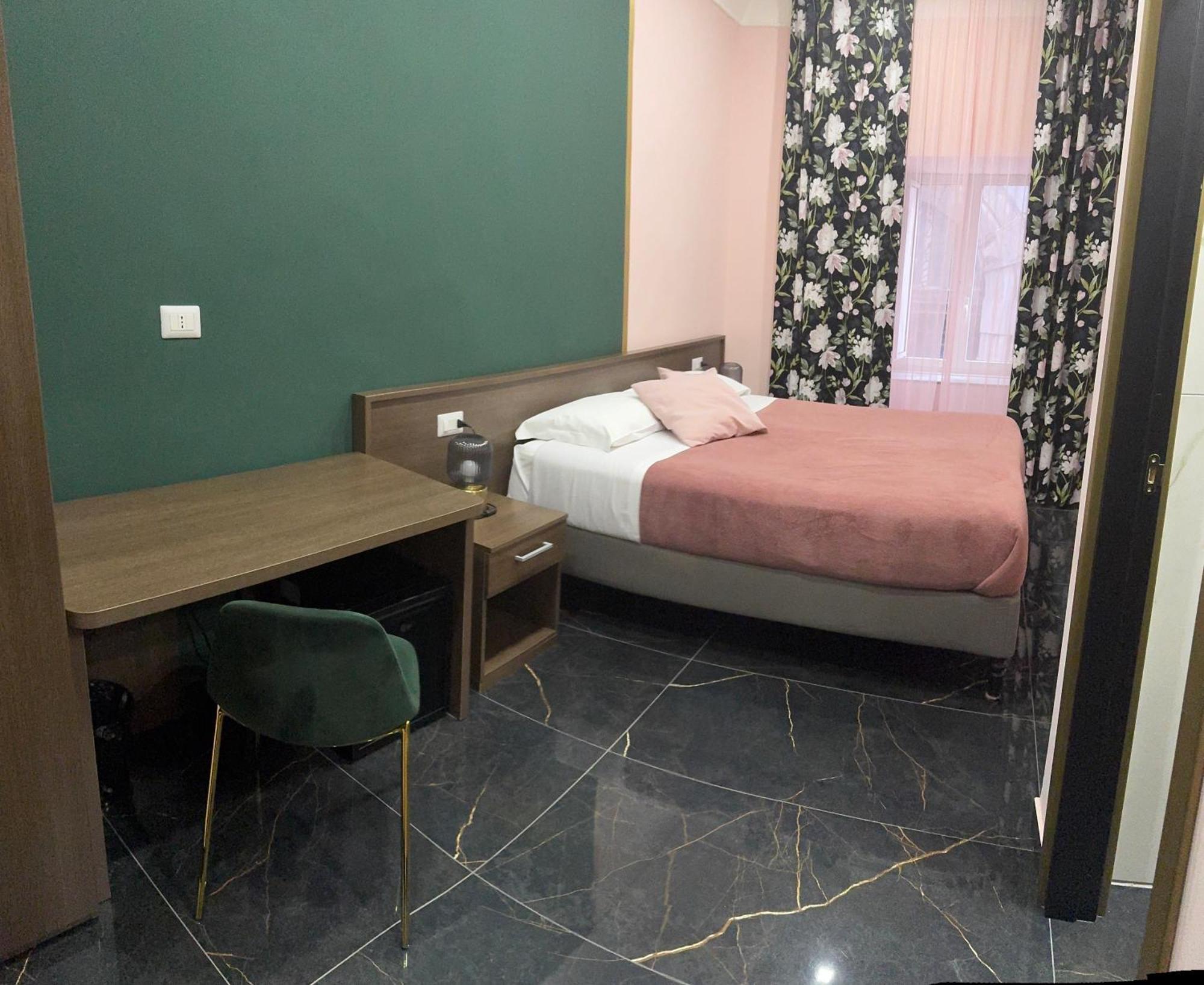 Katarios Suite Naples Extérieur photo